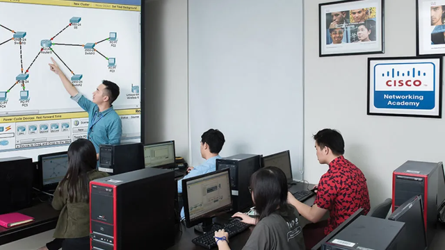 3 Program Studi Pasca Sarjana Universitas Komputer Indonesia