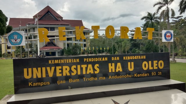 Universitas Halu Oleo 2024: Mengukir Prestasi dan Masa Depan